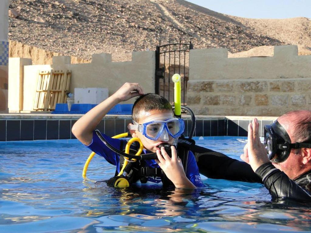 Arab Divers Dive Center&Bed&Breakfast Akaba Exterior foto
