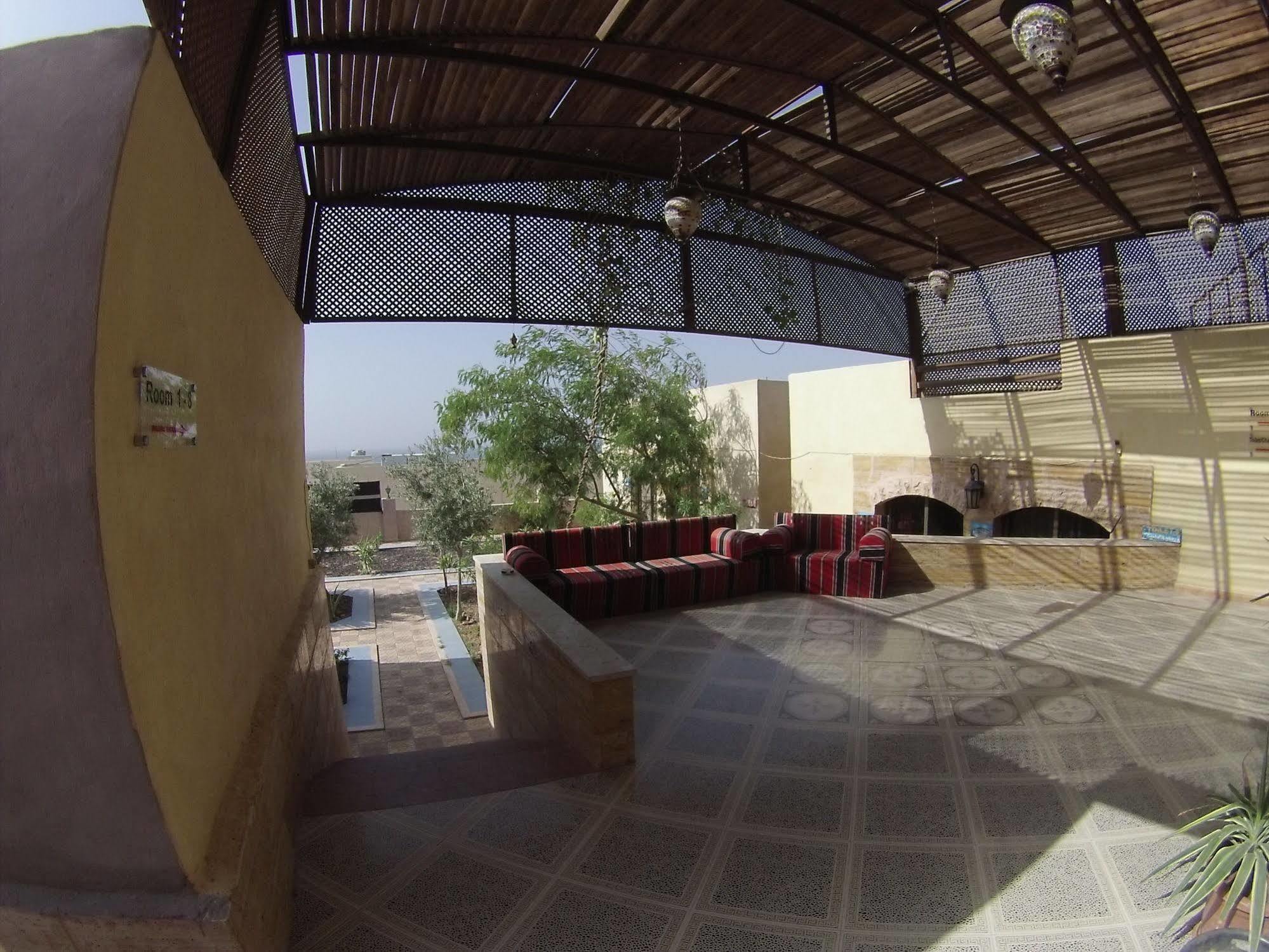 Arab Divers Dive Center&Bed&Breakfast Akaba Exterior foto